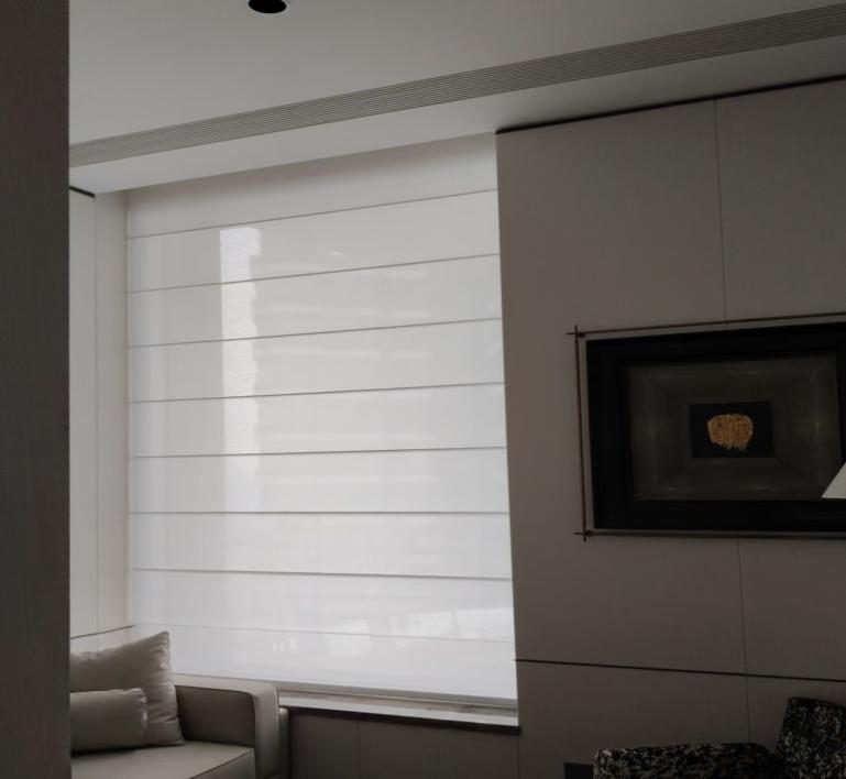 风格超百搭，瑞丽思特罗马帘，装家顶呱呱！