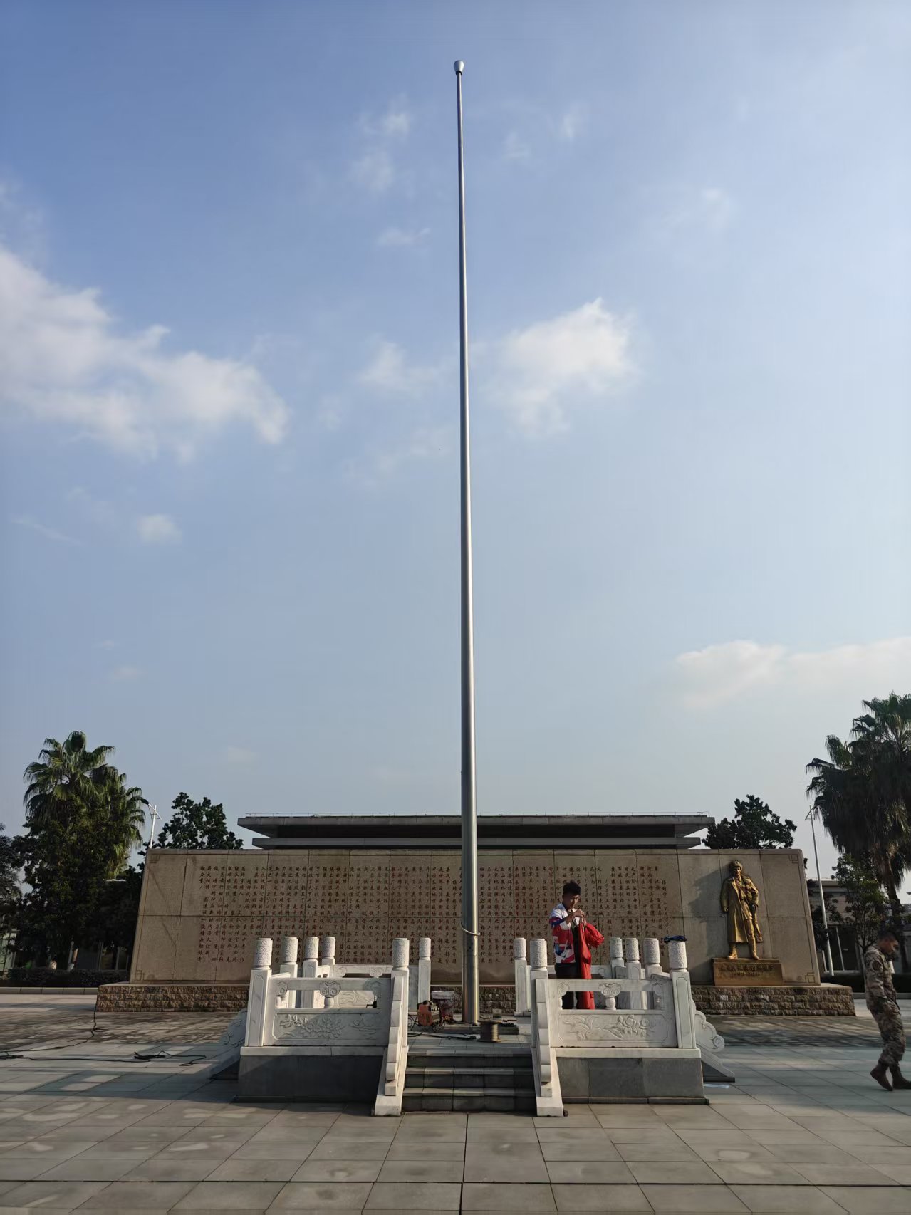 佛山市钢亿源：从产品到服务：锥形旗杆供应商的竞争力是什么？