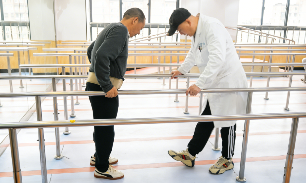 假肢装配前必看!你最关心的10大问题一次说清